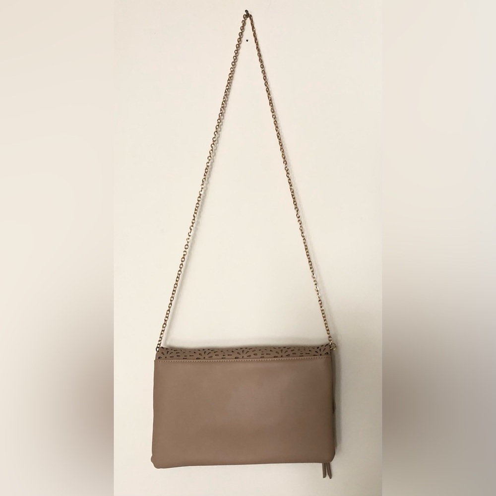 Francesca’s Zara Perforated Floral Clutch - Picture 7 of 16